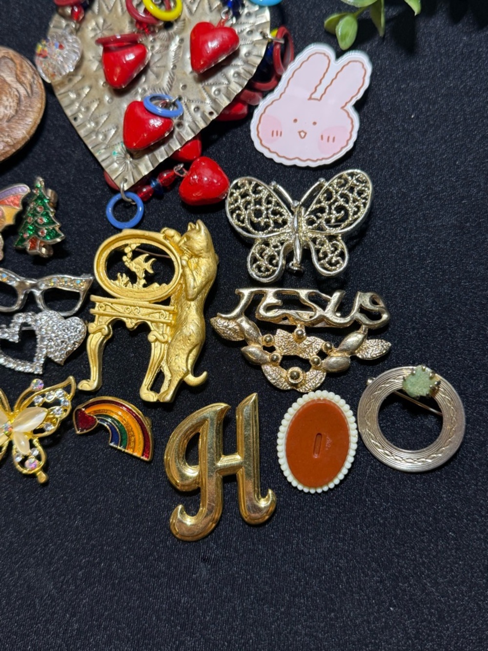 Vintage Mixed Costume Brooches - Picture 6 of 8